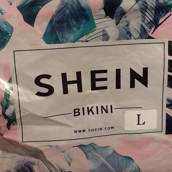 COPY - Ruffled bottom bikini - Picture 2 of 5